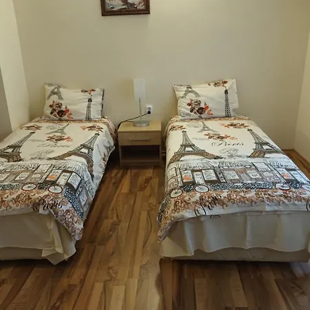 Къща за гости Guest Банско